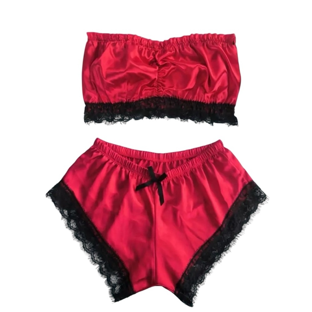 NEW•XL•LOLA’S RED & BLACK LACE TUBE TOP & HOT SHORTS•NWT